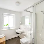 Apartment Lindholm- Strandnähe -balkon-im Zentrum Von 5 Binz
