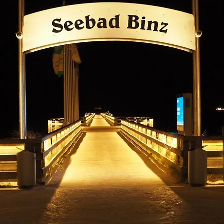 Apartment Lindholm- Strandnaehe -balkon-im Zentrum Von 5 *