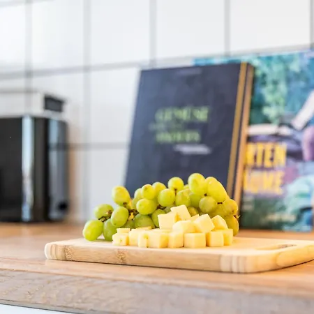 Lindholm- Strandnaehe -balkon-im Zentrum Von 5