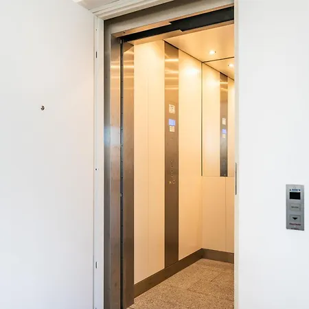 아파트 Lindholm- Strandnaehe -balkon-im Zentrum Von 5