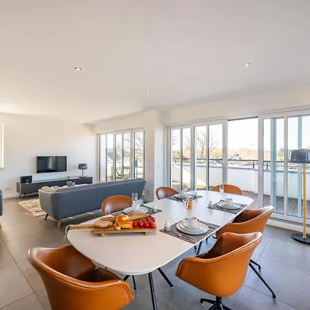 Lindholm- Strandnaehe -balkon-im Zentrum Von 5