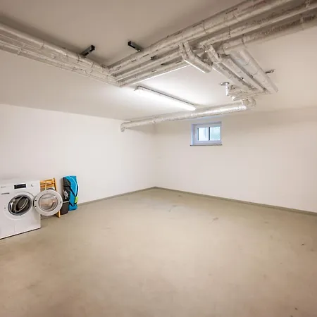 아파트 Lindholm- Strandnaehe -balkon-im Zentrum Von 5 *