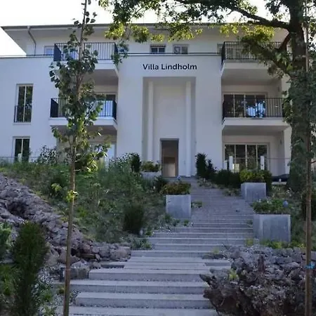 Lindholm- Strandnaehe -balkon-im Zentrum Von 5