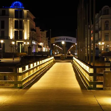 Lindholm- Strandnaehe -balkon-im Zentrum Von 5 *