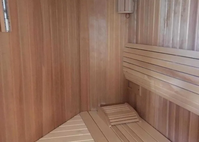 Apartmán Lindholm- Strandnaehe -balkon-im Zentrum Von 5 Binz