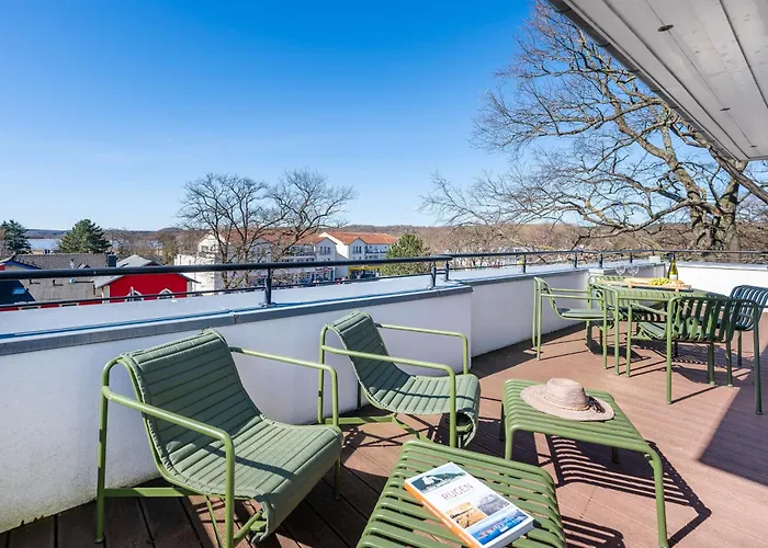 Lindholm- Strandnaehe -balkon-im Zentrum Von 5 Apartmán