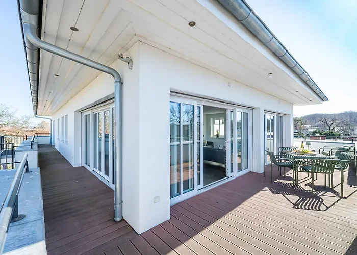 Lindholm- Strandnaehe -balkon-im Zentrum Von 5 Binz