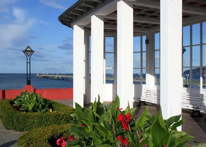 Lindholm- Strandnaehe -balkon-im Zentrum Von 5 Apartmán Binz