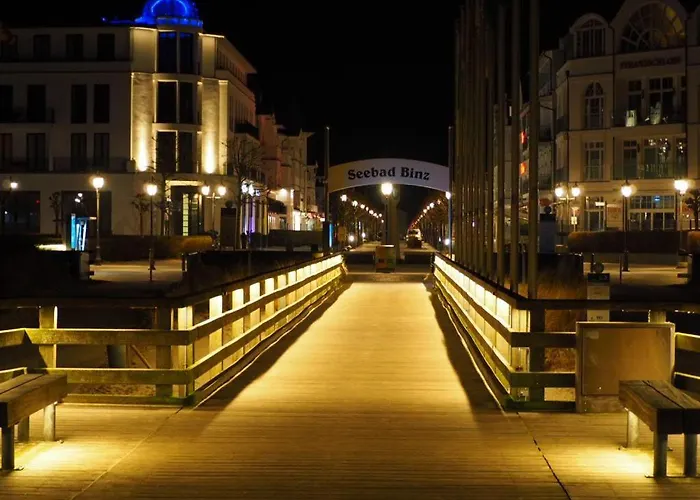 Lindholm- Strandnaehe -balkon-im Zentrum Von 5 *